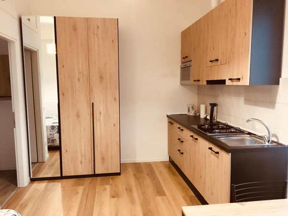 Domus Liviae Acomodação com café da manhã Milão Exterior foto